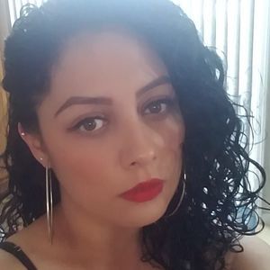 Meet your Posher, Alicia